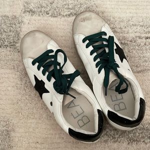 Beach by Matisse sneaker size 8. In very good condition